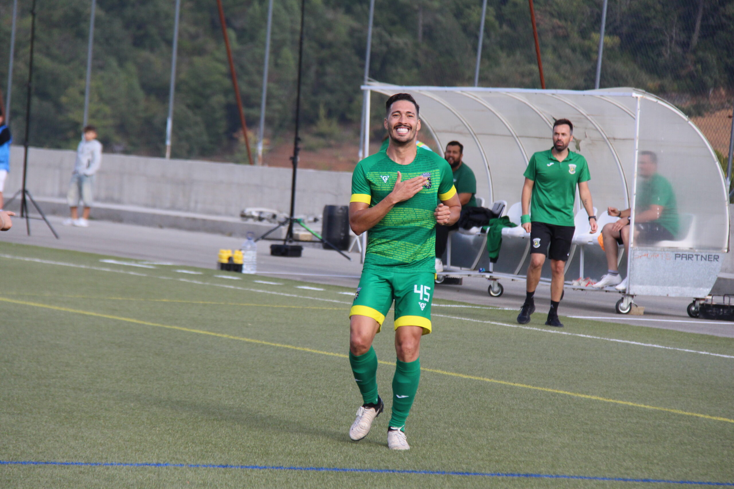 Futebol: Macedo de Cavaleiros, Mirandela e Minas de Argozelo entram a ganhar na Divisão de Honra