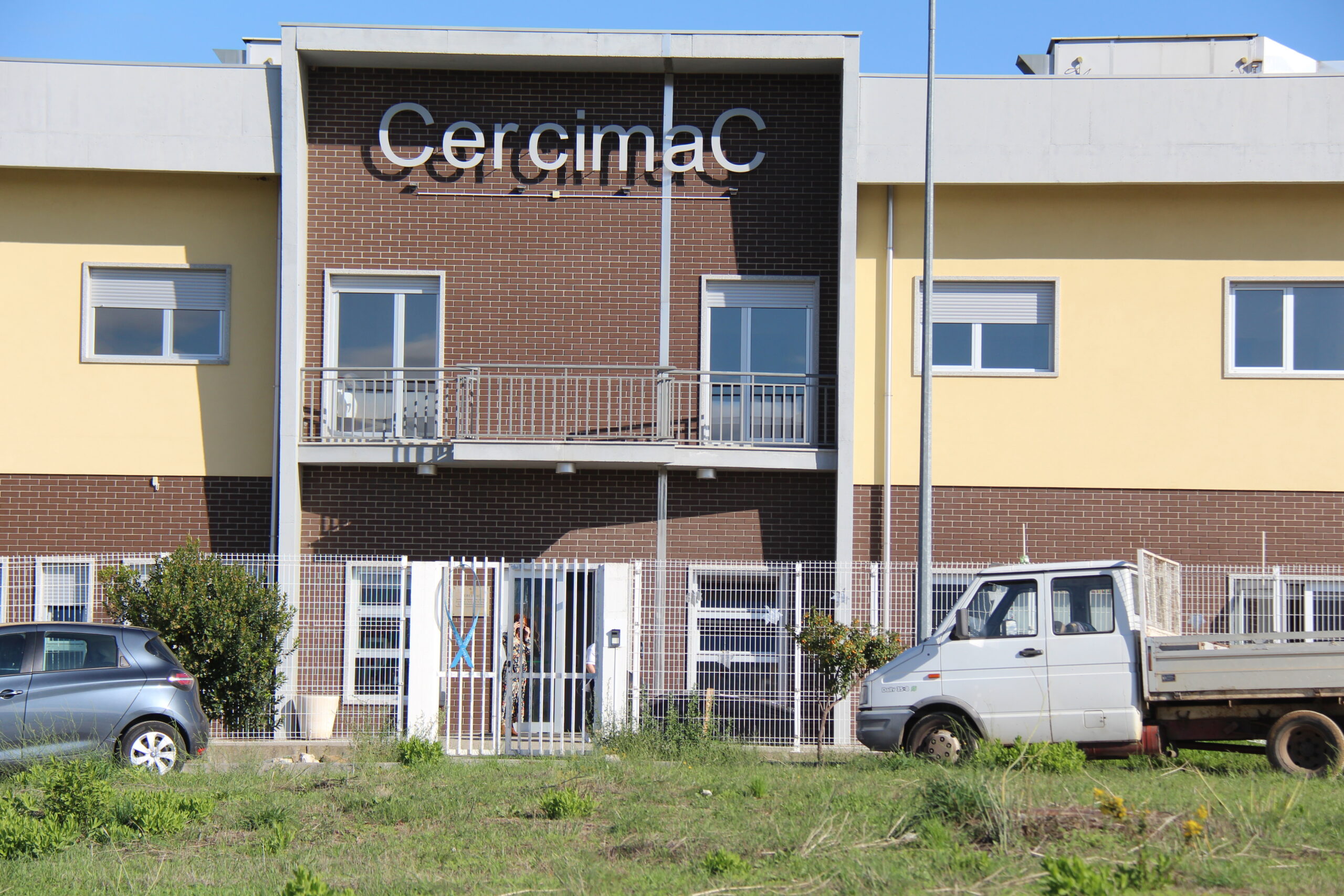 Ex-funcionárias da CERCIMAC denunciam maus-tratos a pessoas com deficiência dentro da instituição