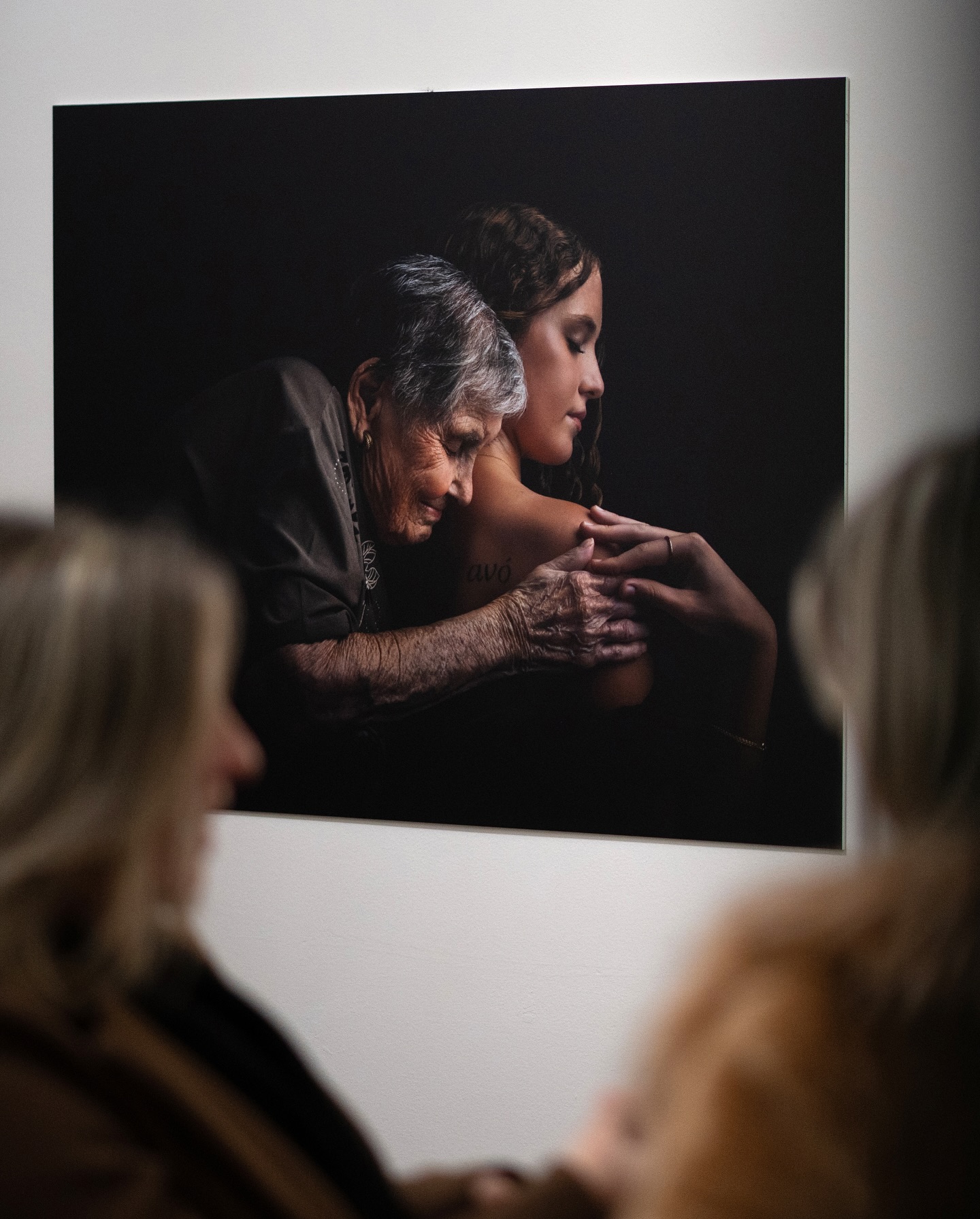 Fotógrafa Sandra Ventura percorre o país para retratar idosos