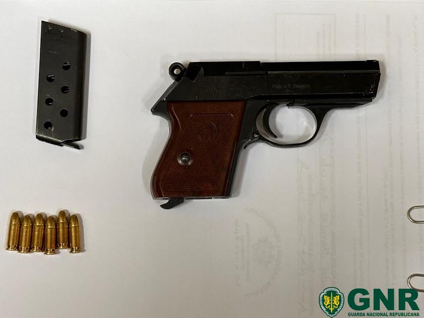 Homem detido por posse ilegal de arma em Mirandela