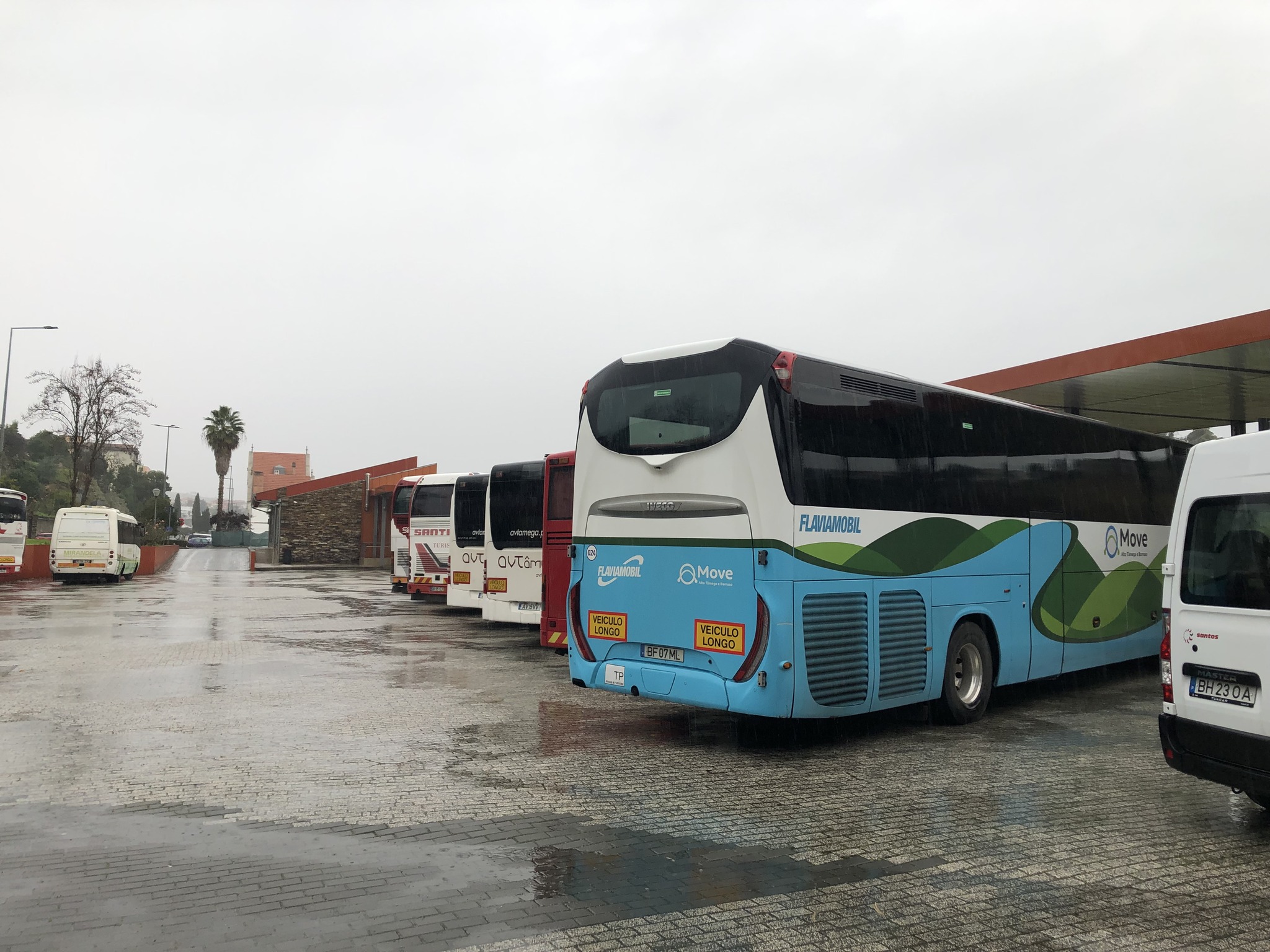 Rede Expressos altera horários e alunos de Macedo de Cavaleiros que estudam na EPA de Carvalhais estão indignados