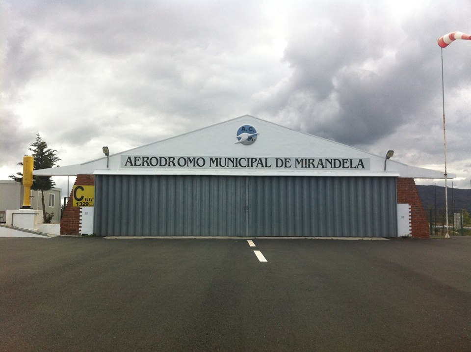 Aeródromo de Mirandela sem condições de segurança para aterragem de aviões de recreio há mais de um ano