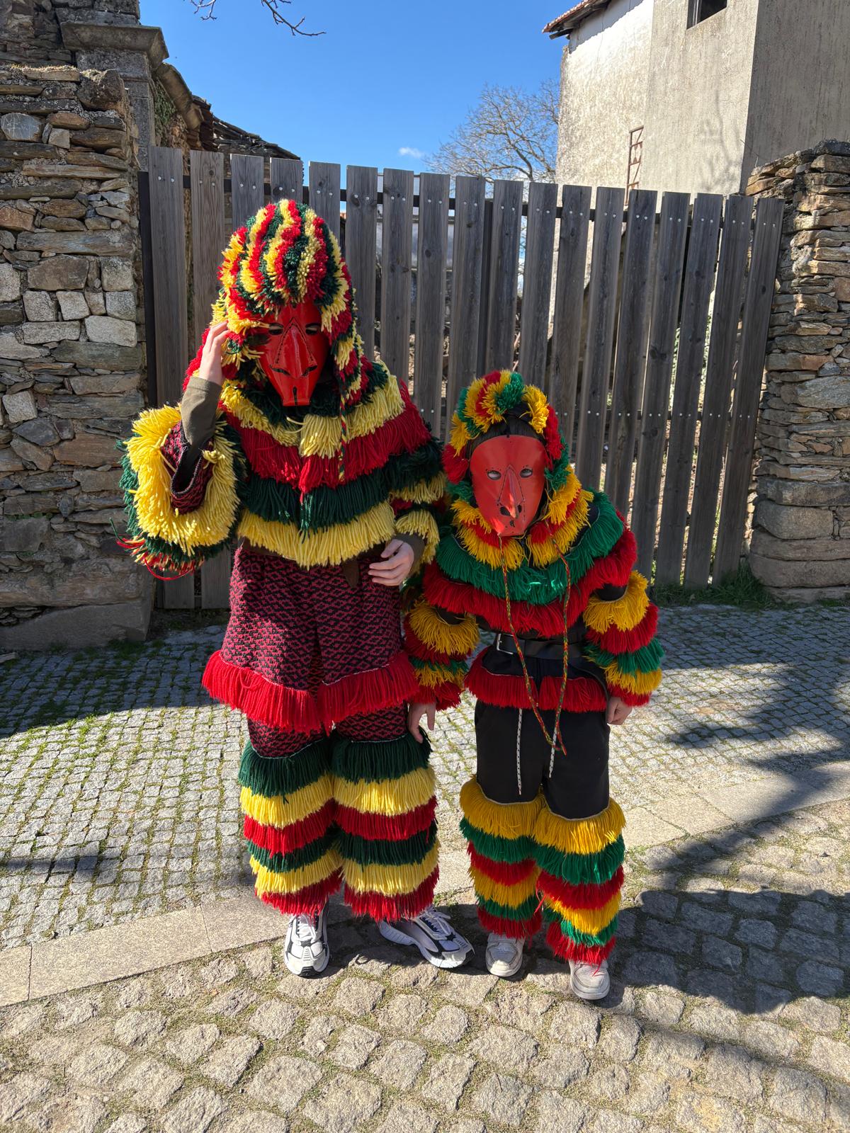 Entrudo Chocalheiro de Podence volta a atrair milhares de visitantes de todos os pontos do país e do mundo
