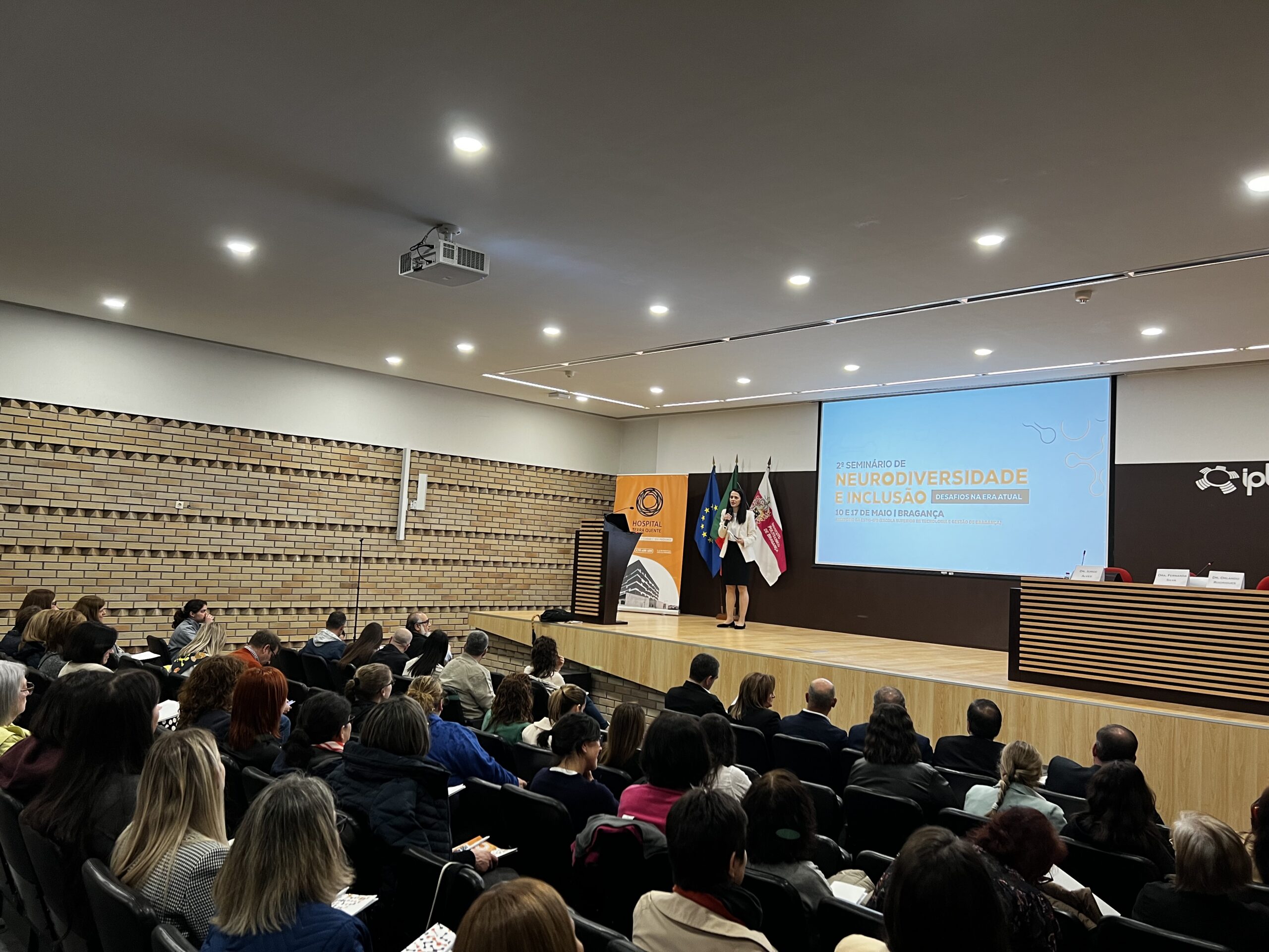 Falta de respostas e de inclusão na região condiciona vida e futuro de pessoas com problemas de neurodesenvolvimento