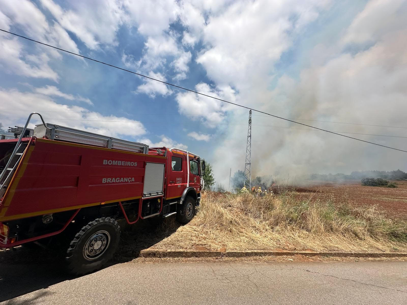 Incêndio que deflagrou ao início da tarde em Samil (Bragança) já se encontra extinto