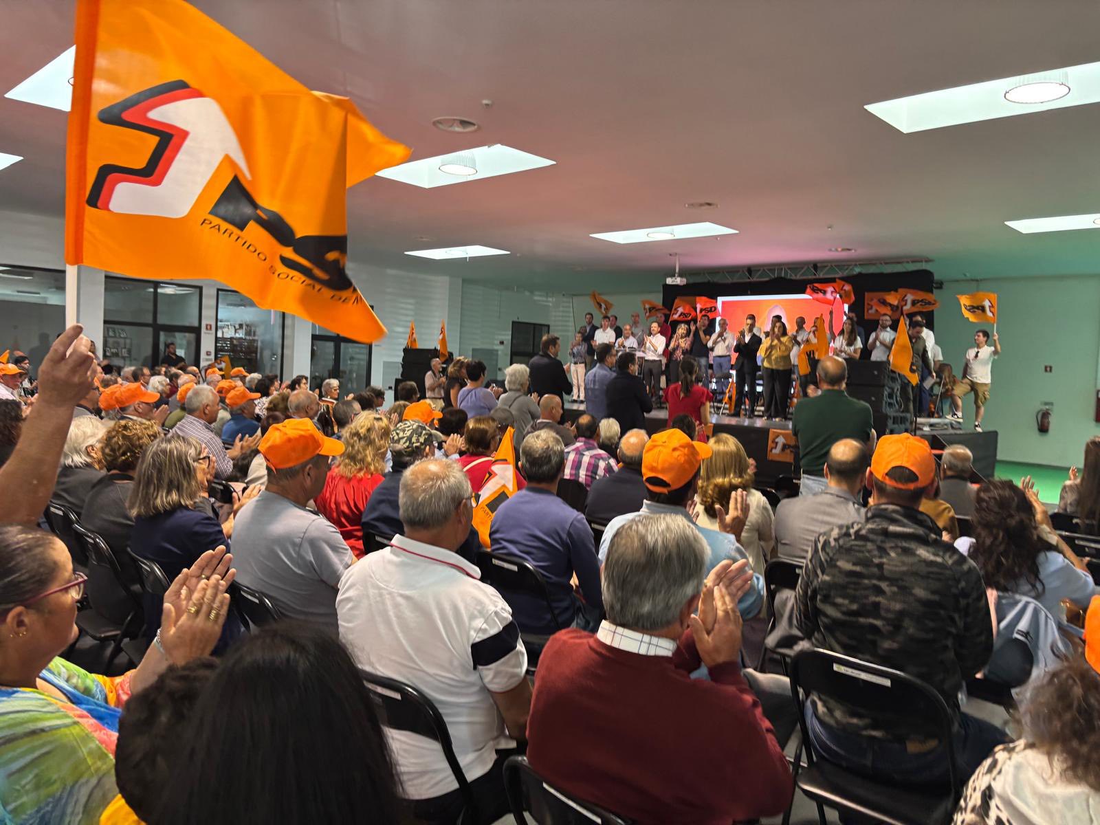 PSD apresenta candidatos aos órgãos autárquicos de Carrazeda de Ansiães