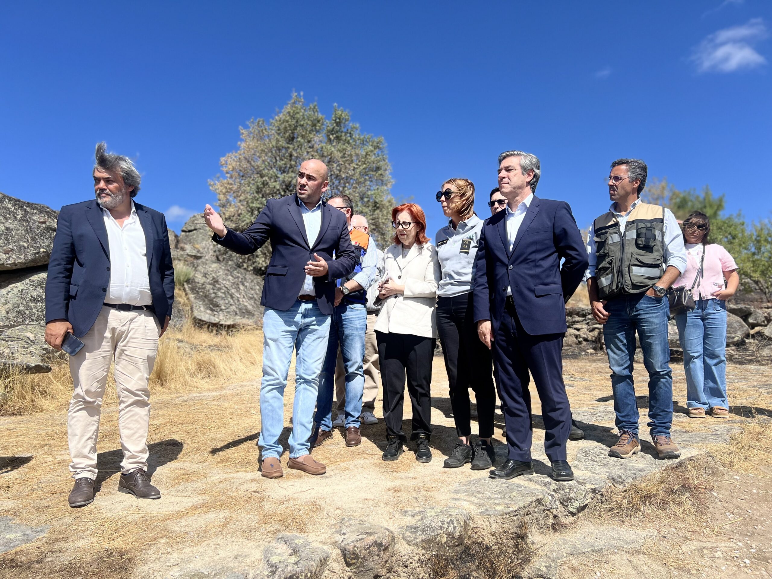 Evitar derrocadas e a contaminação da água são as primeiras medidas no Douro Internacional depois do incêndio