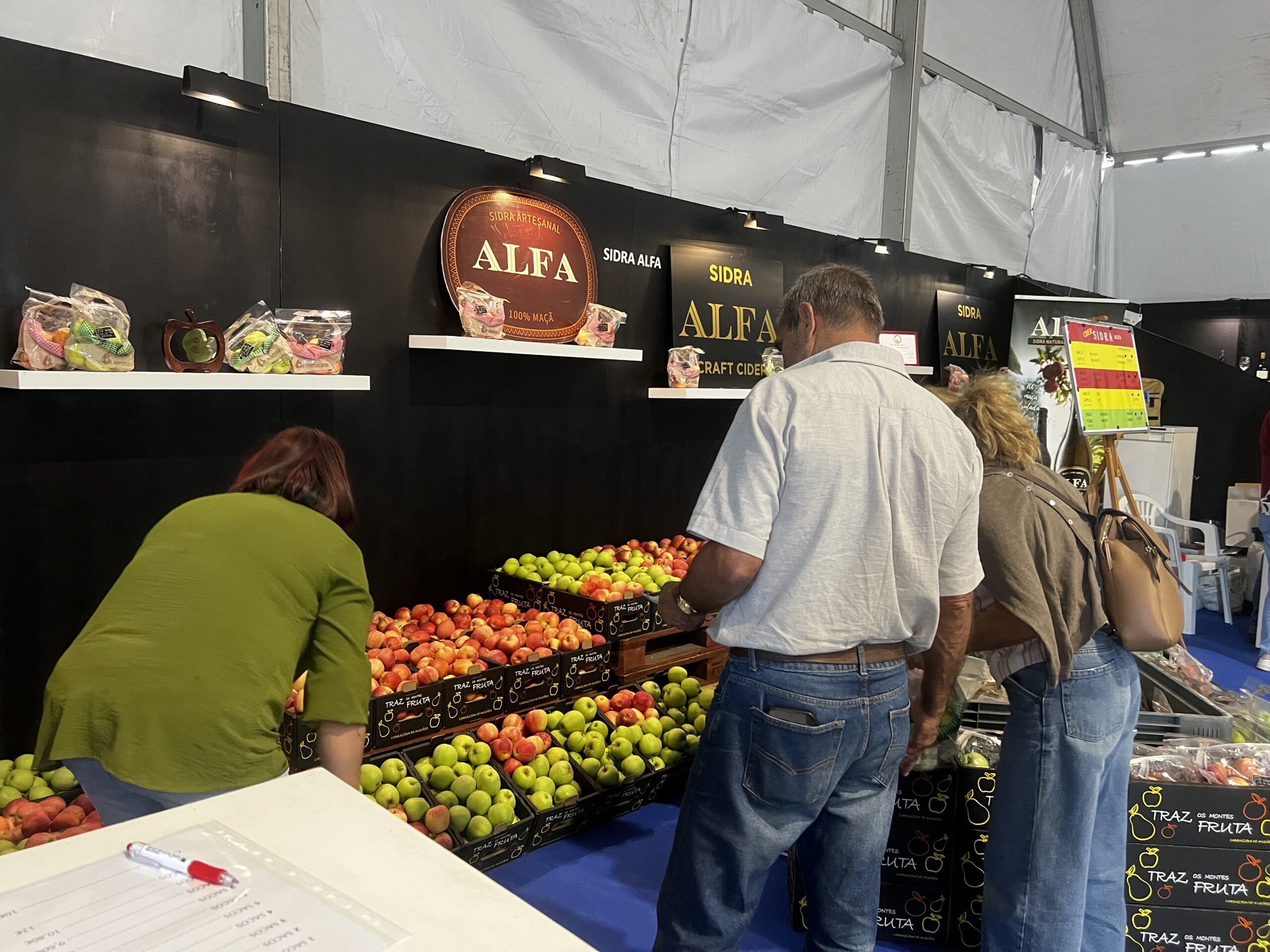 Produtores de maçã de Carrazeda de Ansiães voltam a celebram bom ano de cultura depois de três anos de perdas
