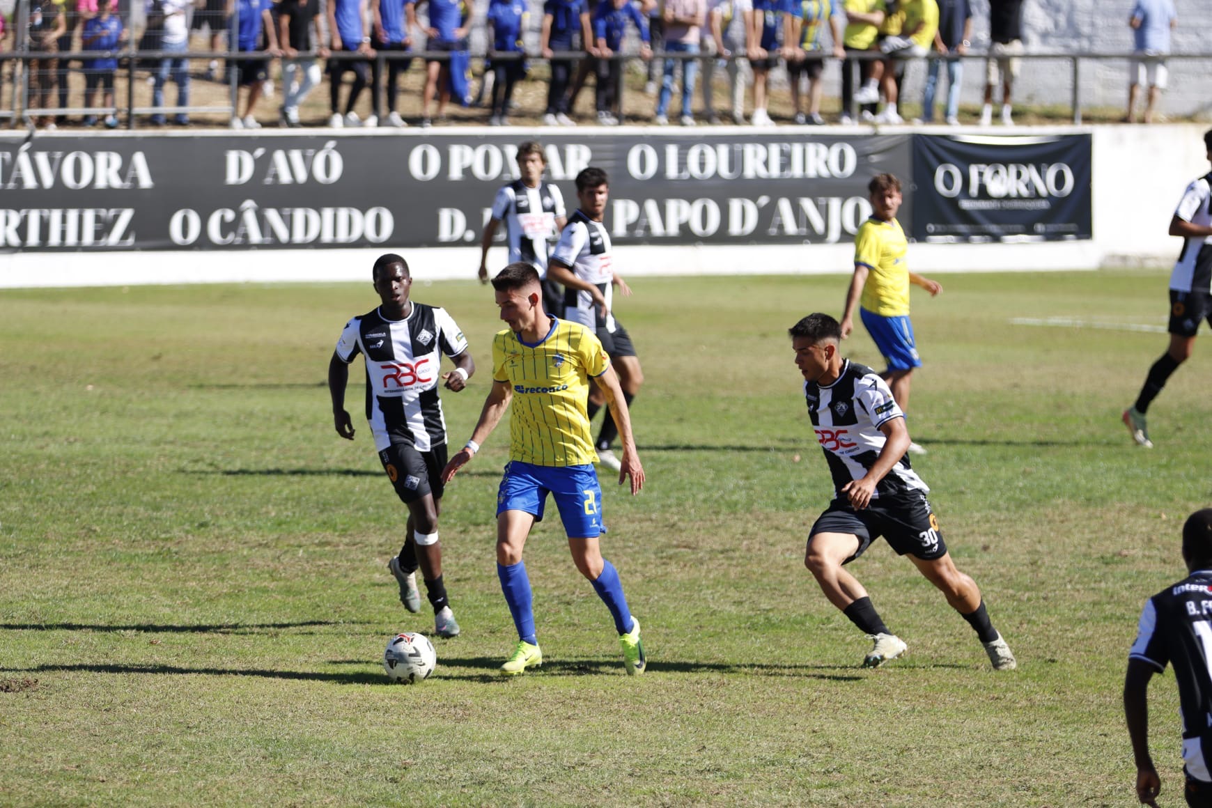 SC Mirandela regressa às vitórias com goleada no dérbi frente ao GB Bragança
