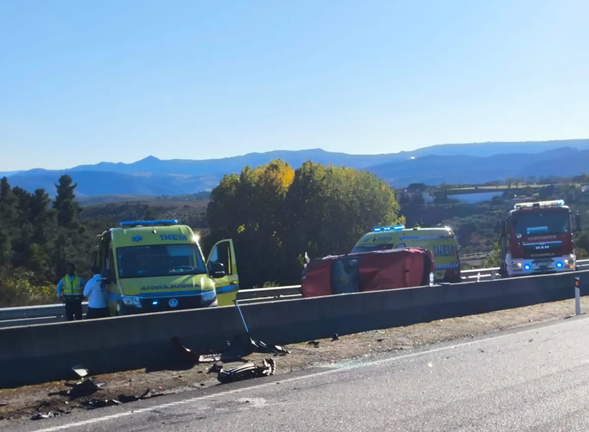 Mulher de 67 anos morre após despiste na A4 em Lamas de Orelhão