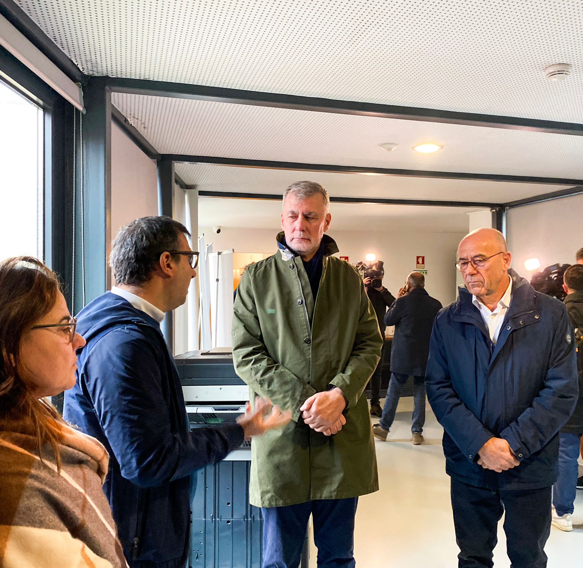 Gouveia e Melo critica pressões políticas e alerta para crise na saúde durante visita a Bragança