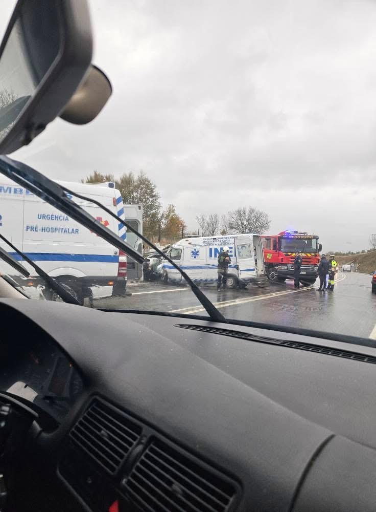 Colisão no IP2 (Macedo de Cavaleiros) fere gravemente duas mulheres