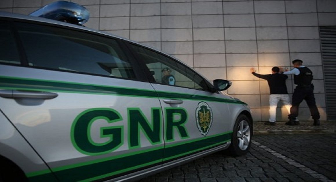 GNR desmantela rede que assaltava lares de idosos em Bragança