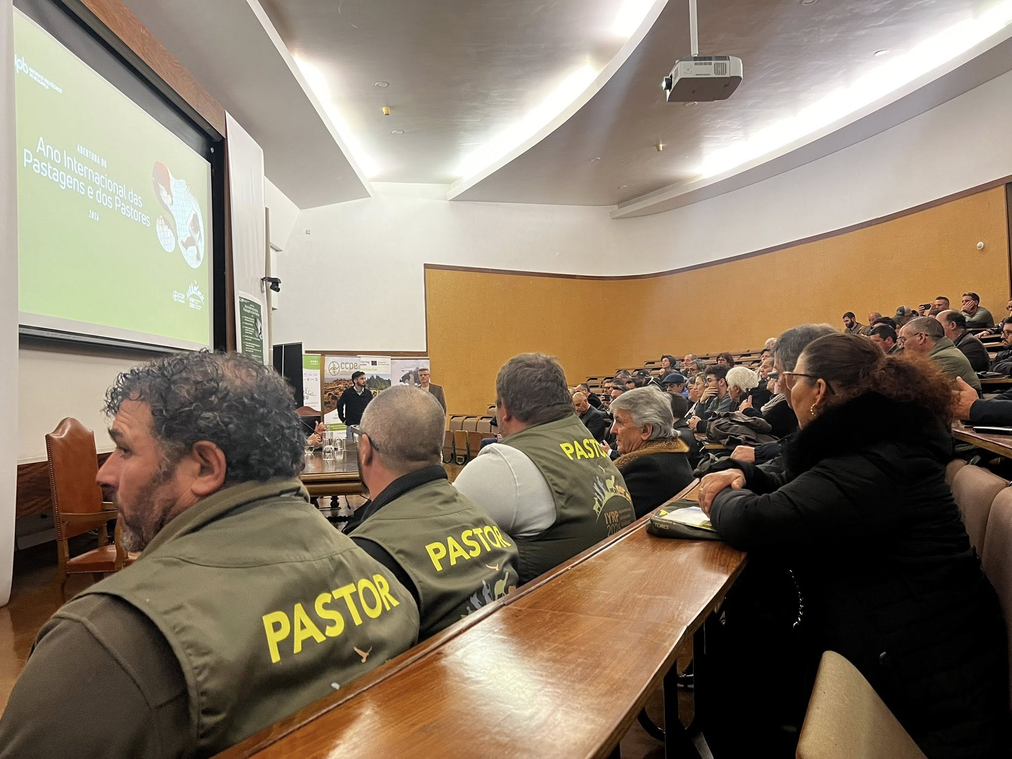 “Essa dor ninguém paga”: ataques de lobos marcam Jantar dos Pastores em Bragança