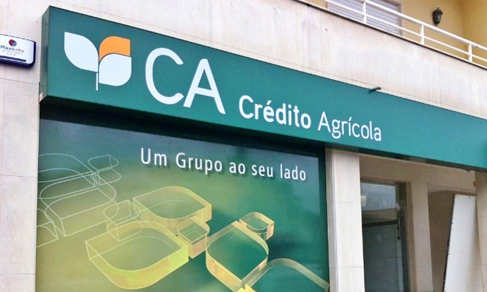 Encerramento parcial do balcão da Caixa Agrícola de Parada continua a preocupar a população