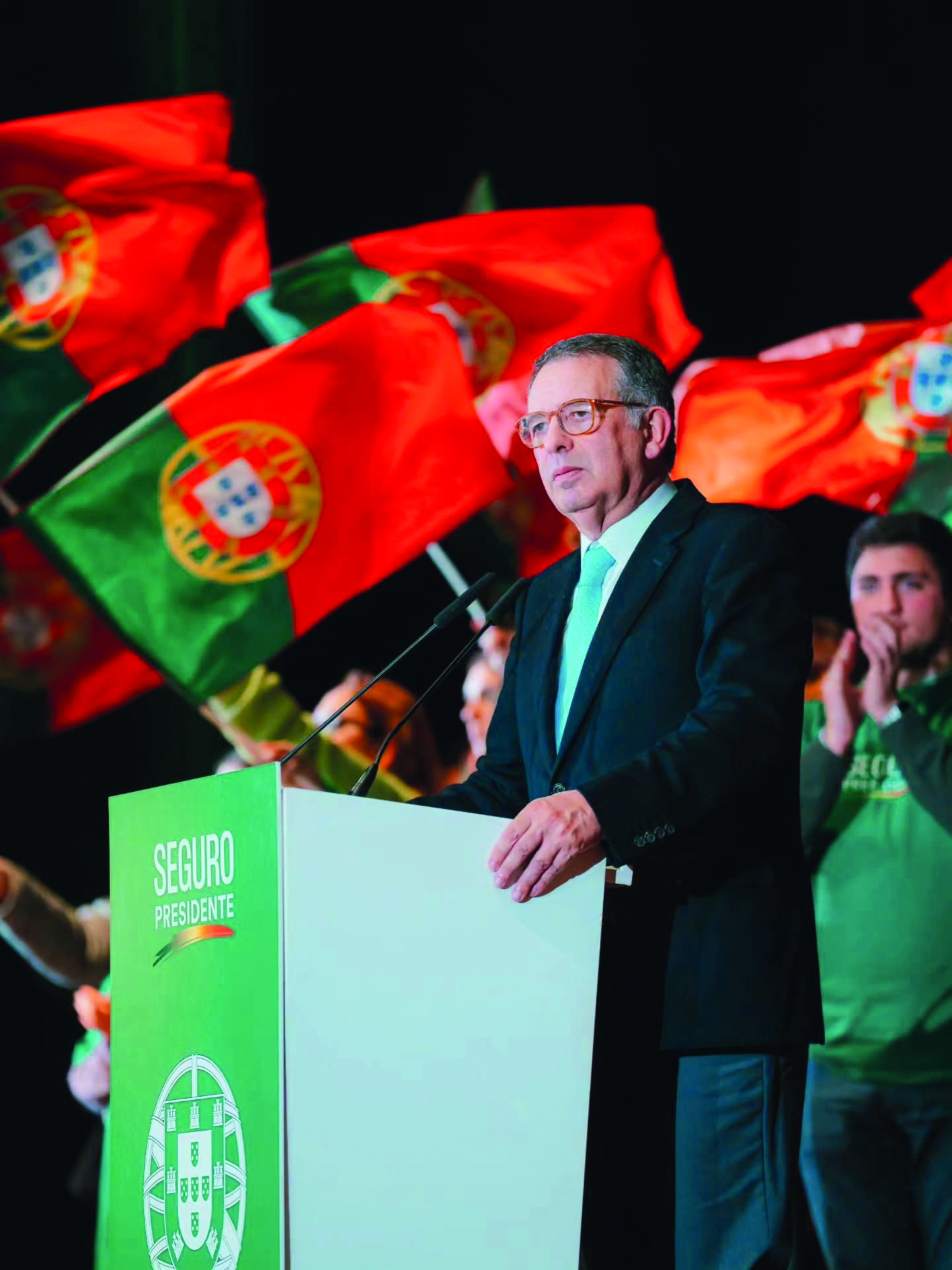 António José Seguro vence primeira volta das eleições presidenciais