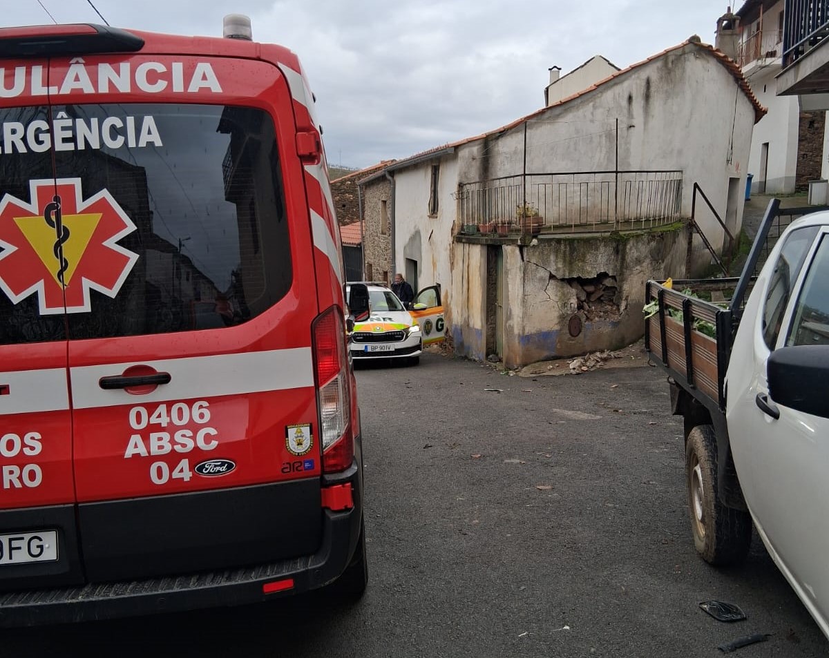 Mulher morre atropelada em aldeia de Mogadouro