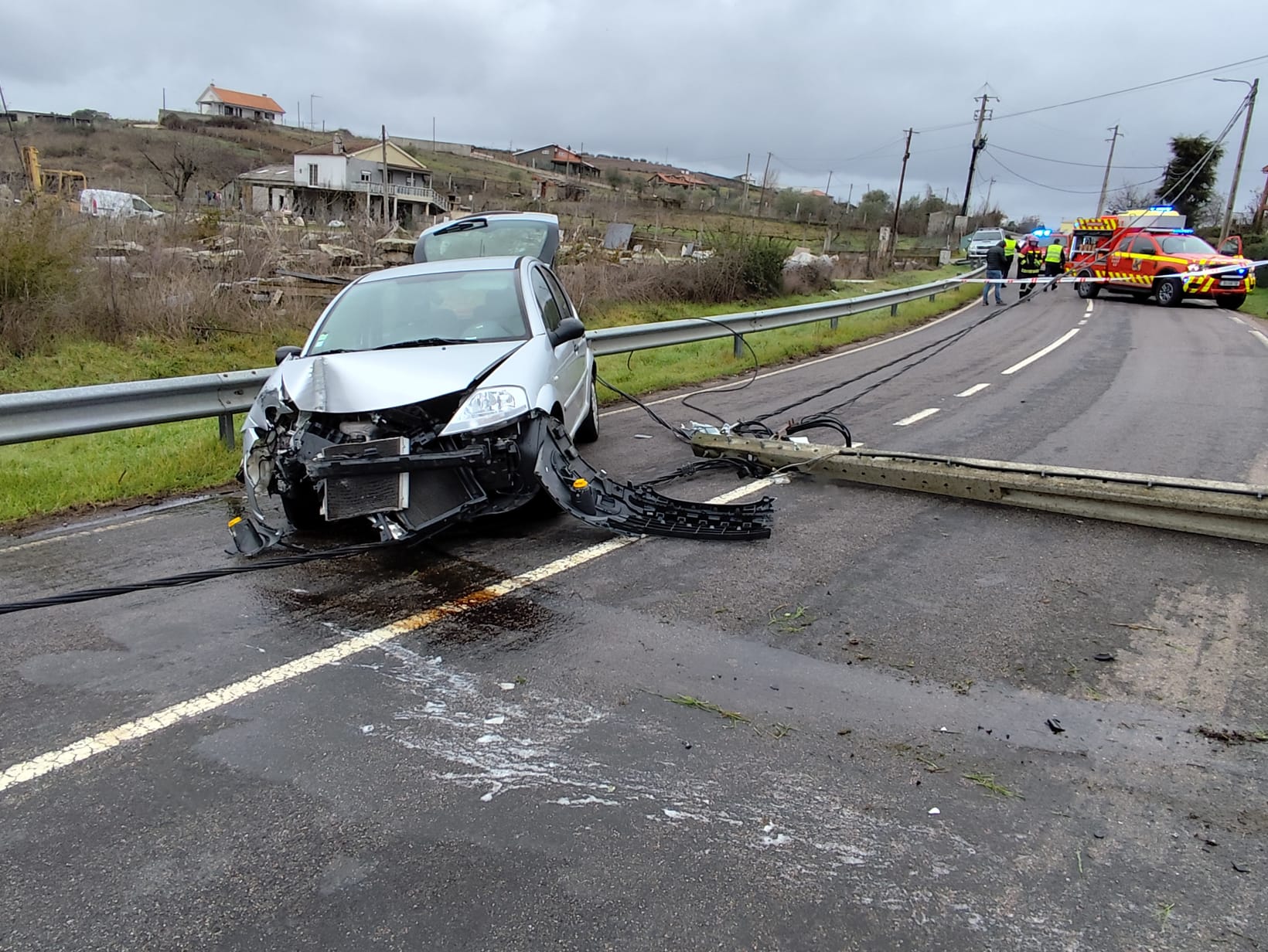 Despiste corta trânsito na ligação entre Gimonde e Quinta das Carvas
